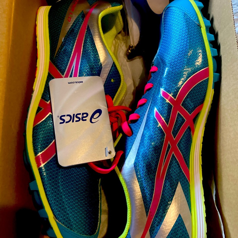 New with Box Womens Asics size 11 Track shoes
